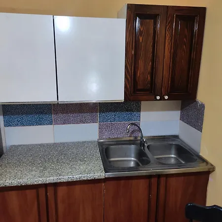Apartment Vracar Affordable - Vracar Povoljni Stanovi *