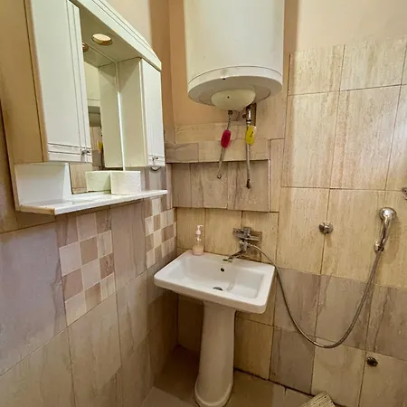 Apartment Vracar Affordable - Vracar Povoljni Stanovi *